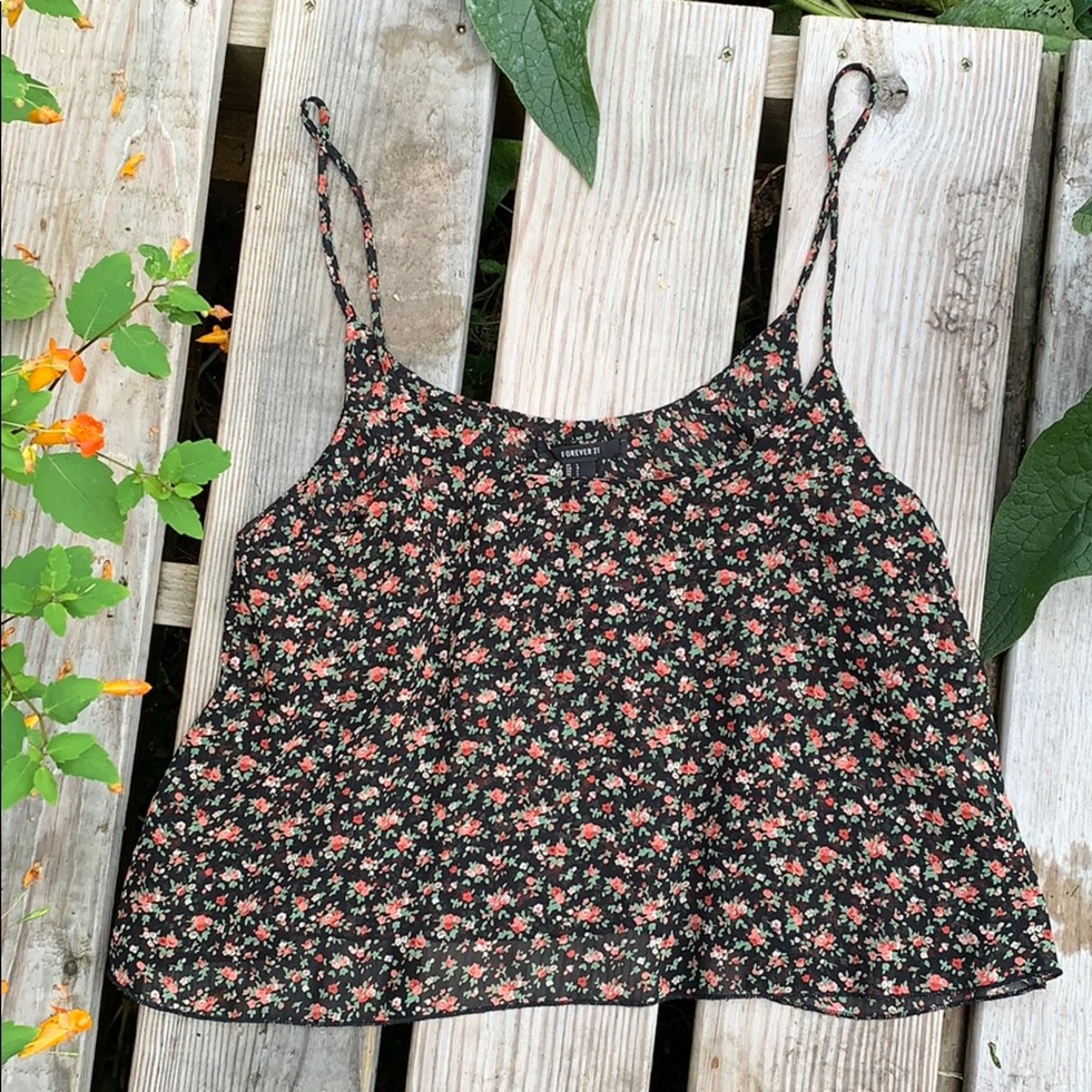 🌸 Flowered flowy crop top 🌸